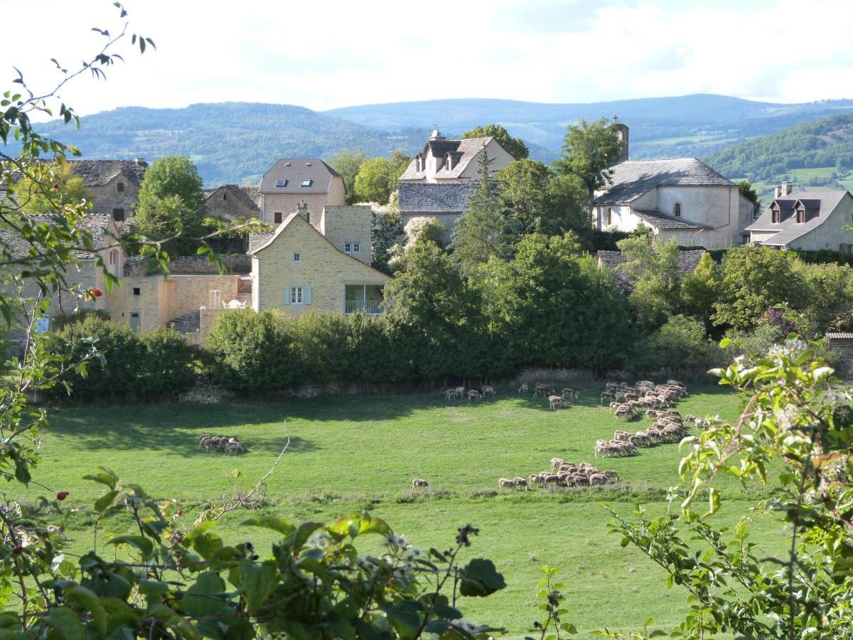 La Reine Des Pres Chambres D'Hotes Saint-Bonnet-de-Chirac Luaran gambar