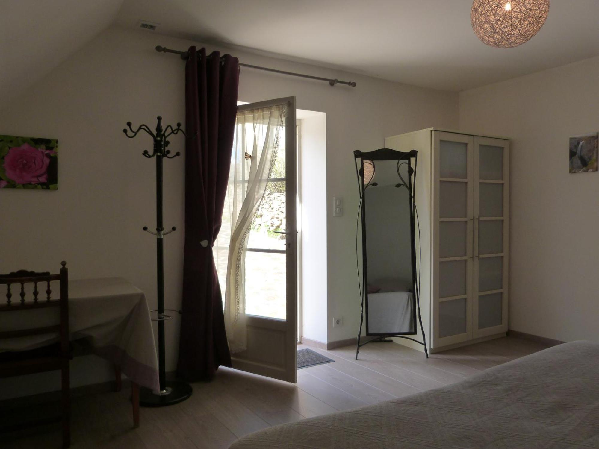 La Reine Des Pres Chambres D'Hotes Saint-Bonnet-de-Chirac Bilik gambar